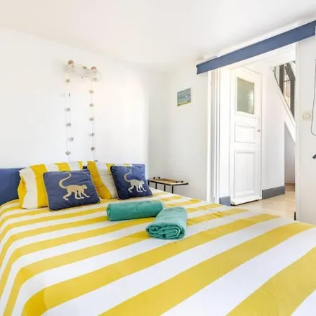 Tiny Bikini Maison Esprit A A 200 M De La Nyaraló *