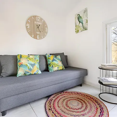 Tiny Bikini Maison Esprit A A 200 M De La Ault