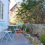 Holiday home Tiny Bikini Maison Esprit A A 200 M De La