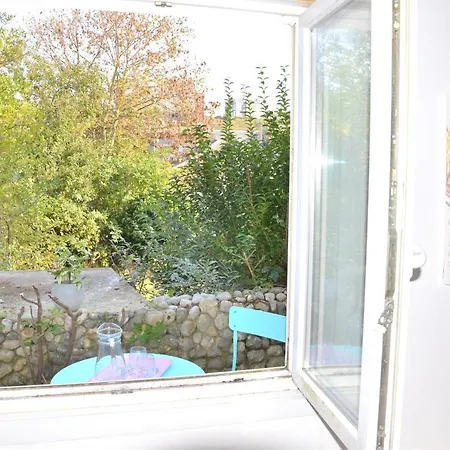 Tiny Bikini Maison Esprit à à 200 M De La Hébergement de vacances *